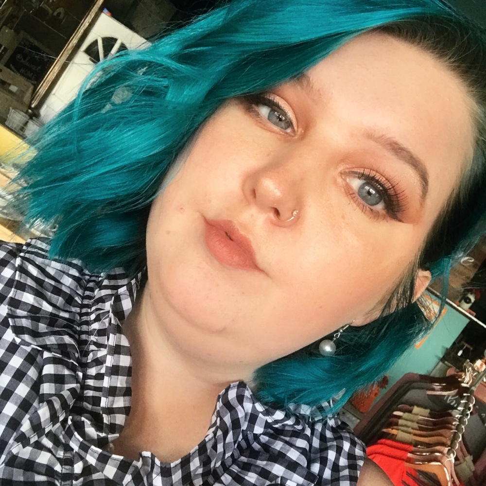 Meet your Posher, Anna